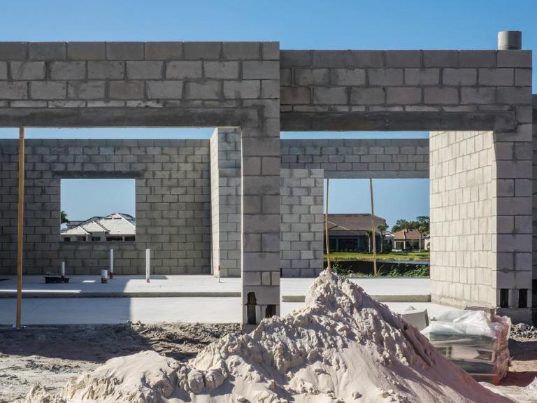 Ouverture de mur à Annonay, l'étape clé pour réussir une extension